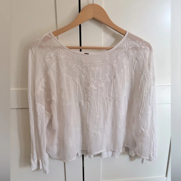 Free People Embroidered Bell Sleeve Blouse Size Small - Picture 2 of 7